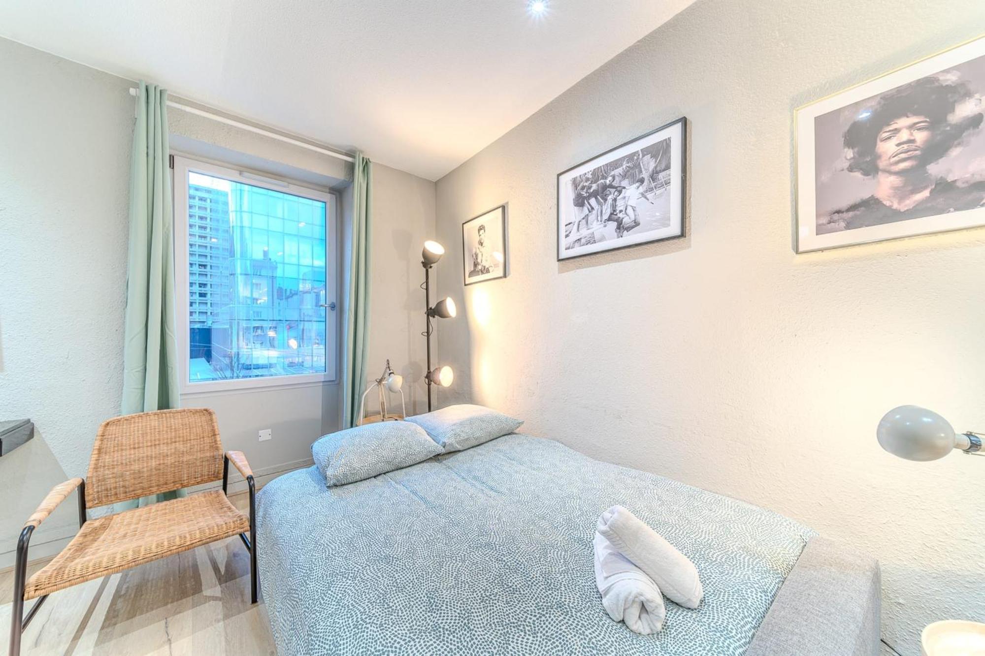 Charming 1-Bedroom Apartment Across From Halles Paul Bocuse & Part-Dieu ลียง ภายนอก รูปภาพ